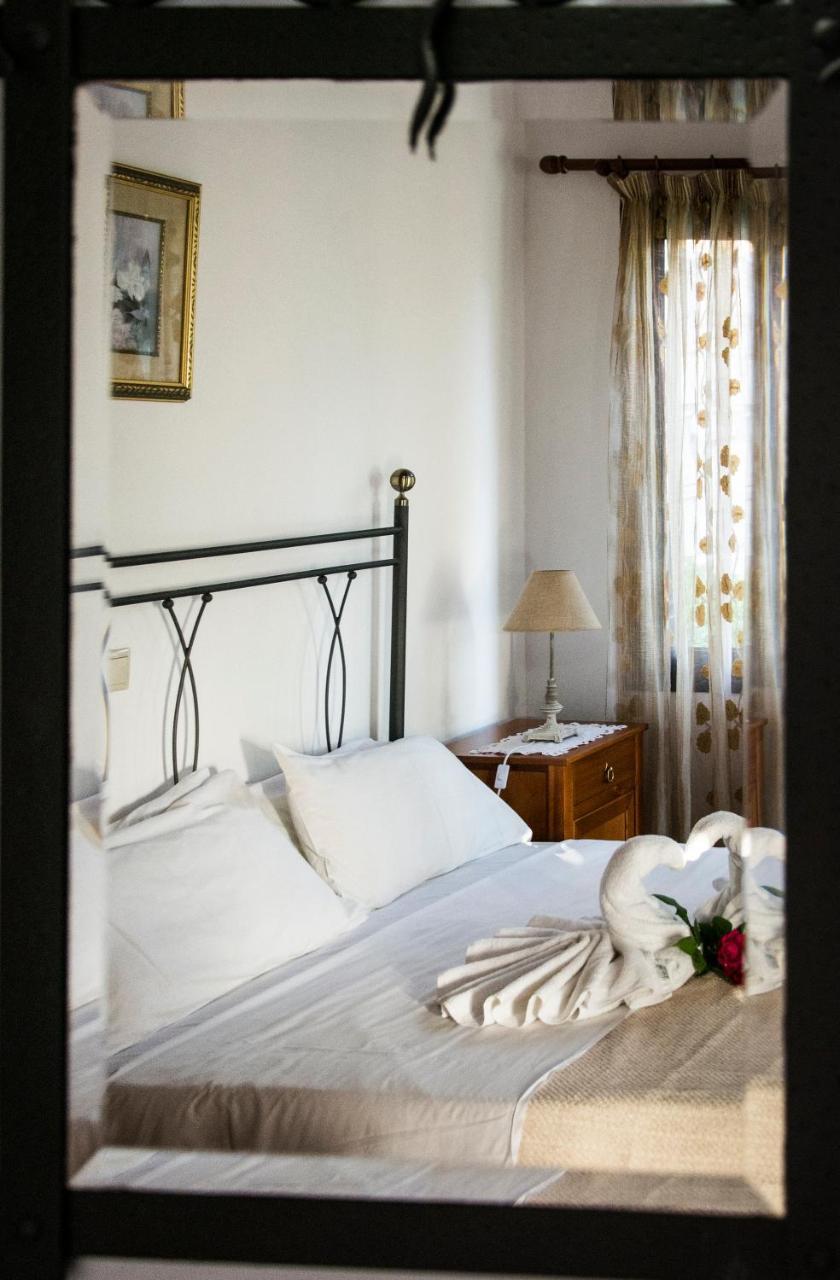 Villa Manos Kalamítsion Amigdhálion Buitenkant foto