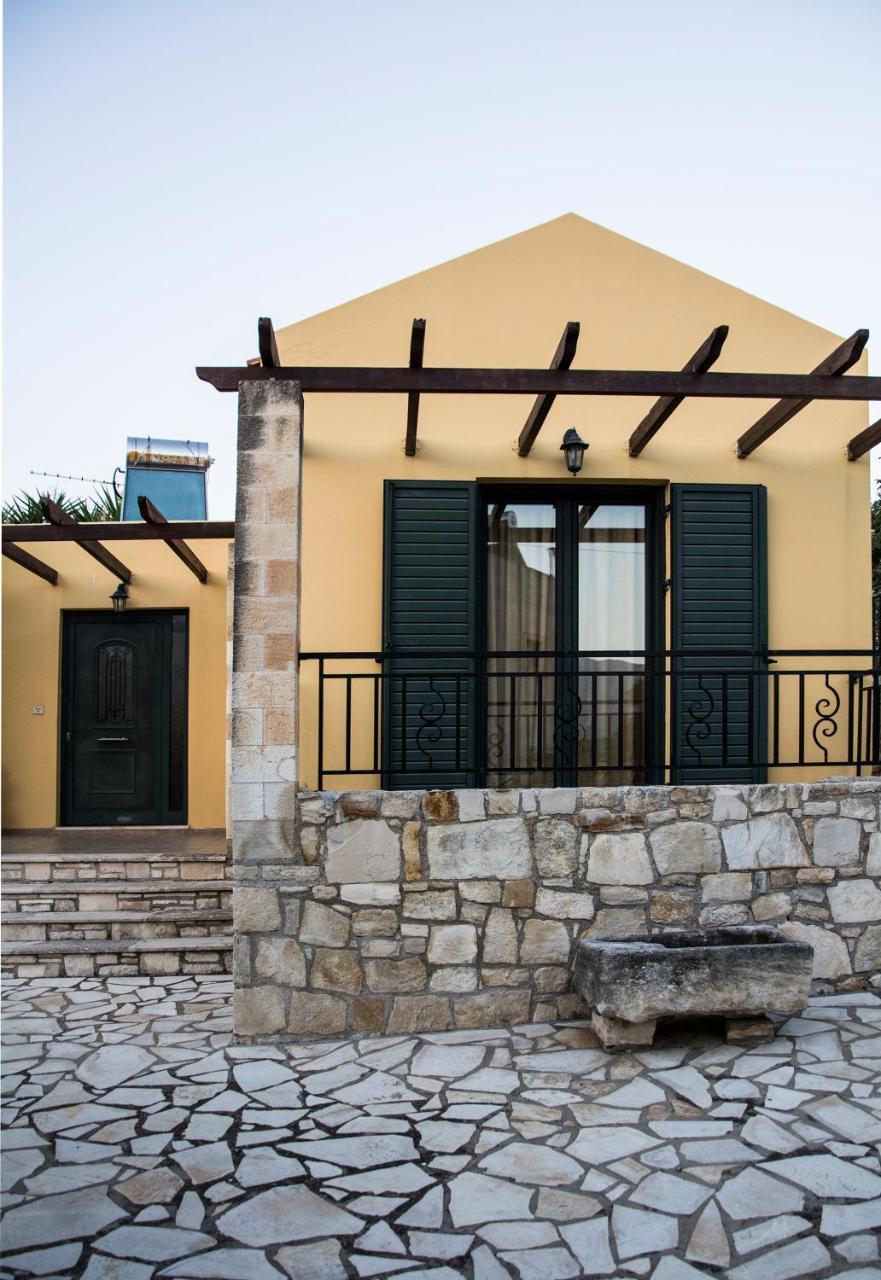 Villa Manos Kalamítsion Amigdhálion Buitenkant foto