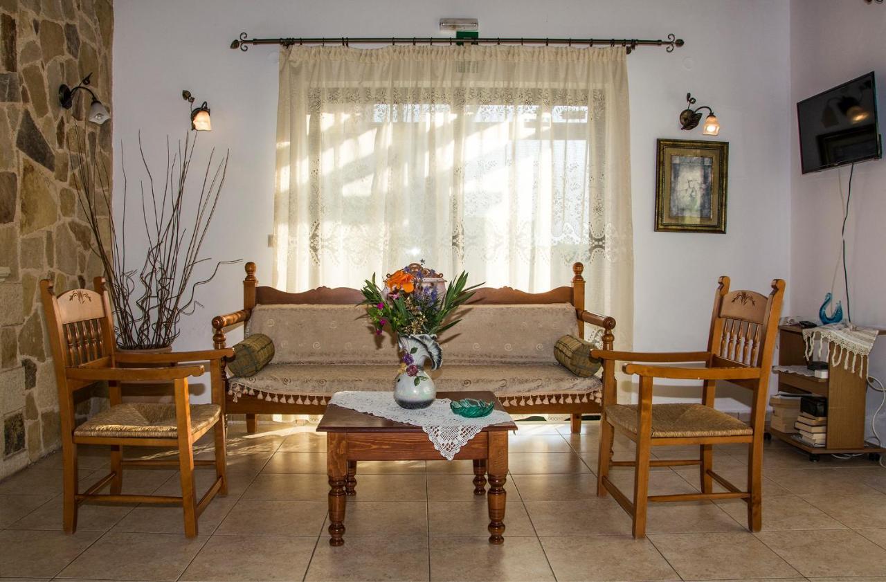 Villa Manos Kalamítsion Amigdhálion Buitenkant foto