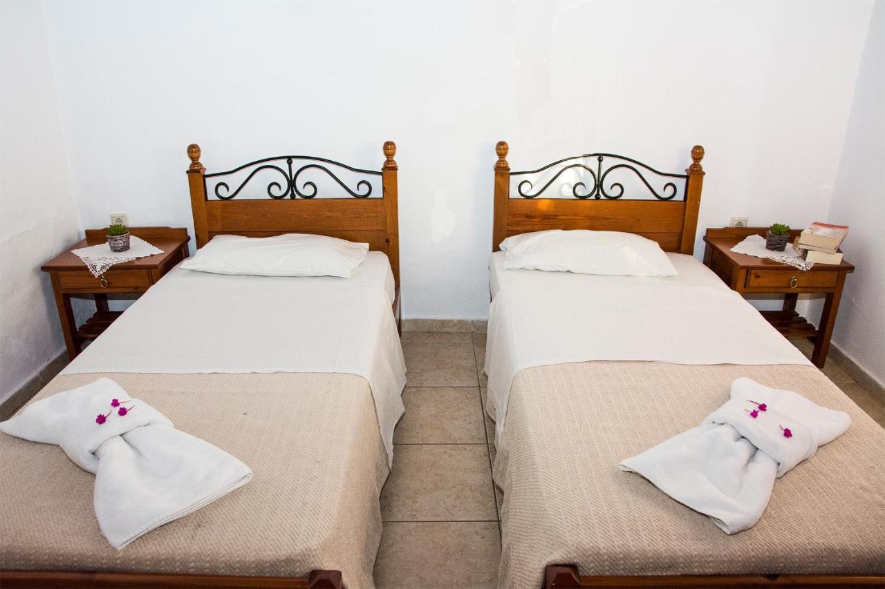 Villa Manos Kalamítsion Amigdhálion Buitenkant foto