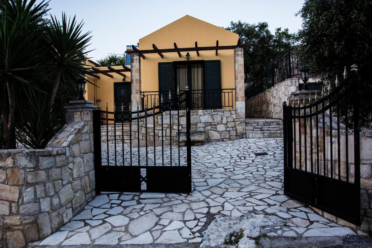 Villa Manos Kalamítsion Amigdhálion Buitenkant foto