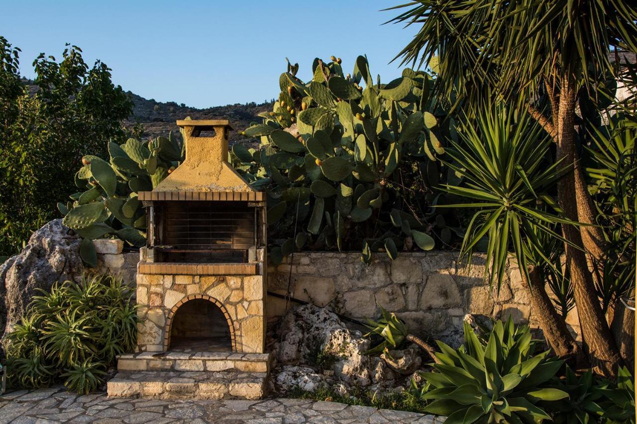 Villa Manos Kalamítsion Amigdhálion Buitenkant foto